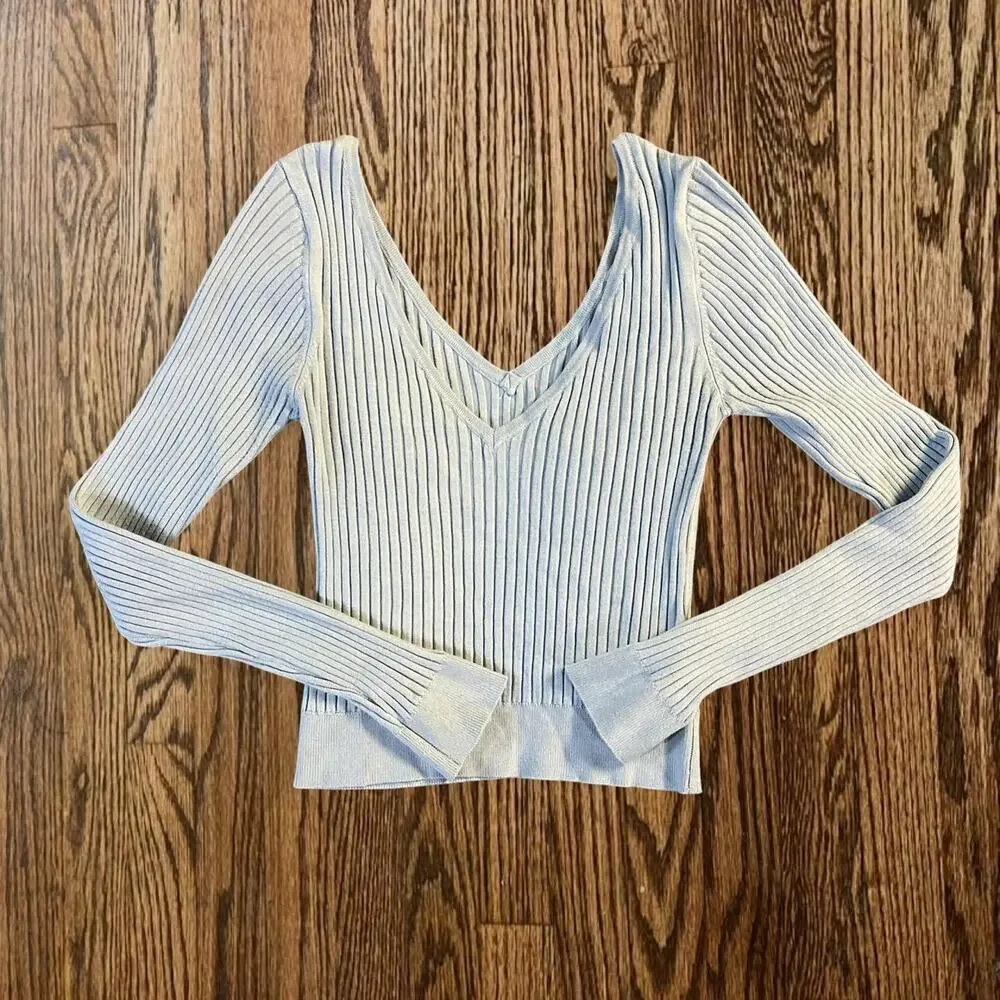 Light blue long sleeve - Picture 3 of 3